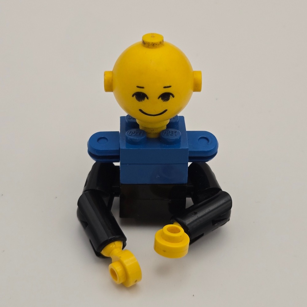 LEGO Vintage 1.75" Technic Figure Minifigure Blue Black Retro‎ Toy